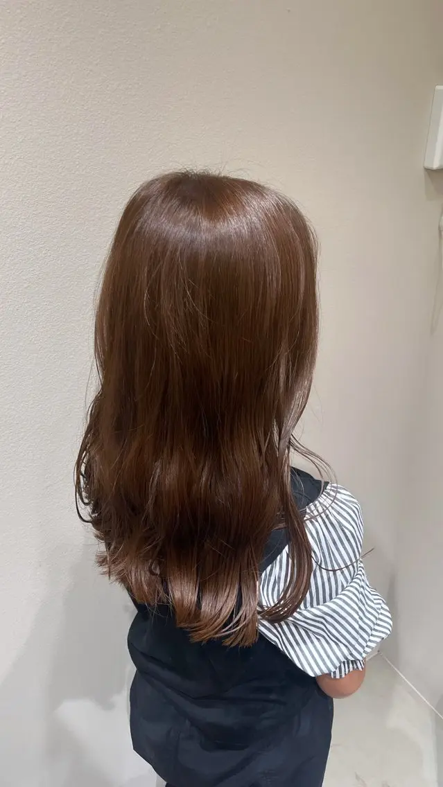 カラー デザインカラー ダブルカラー 髪質改善 縮毛矯正 ヘアカラー 海瑠万／メンズパーマ ／ブリーチ／フェードのヘアスタイル
