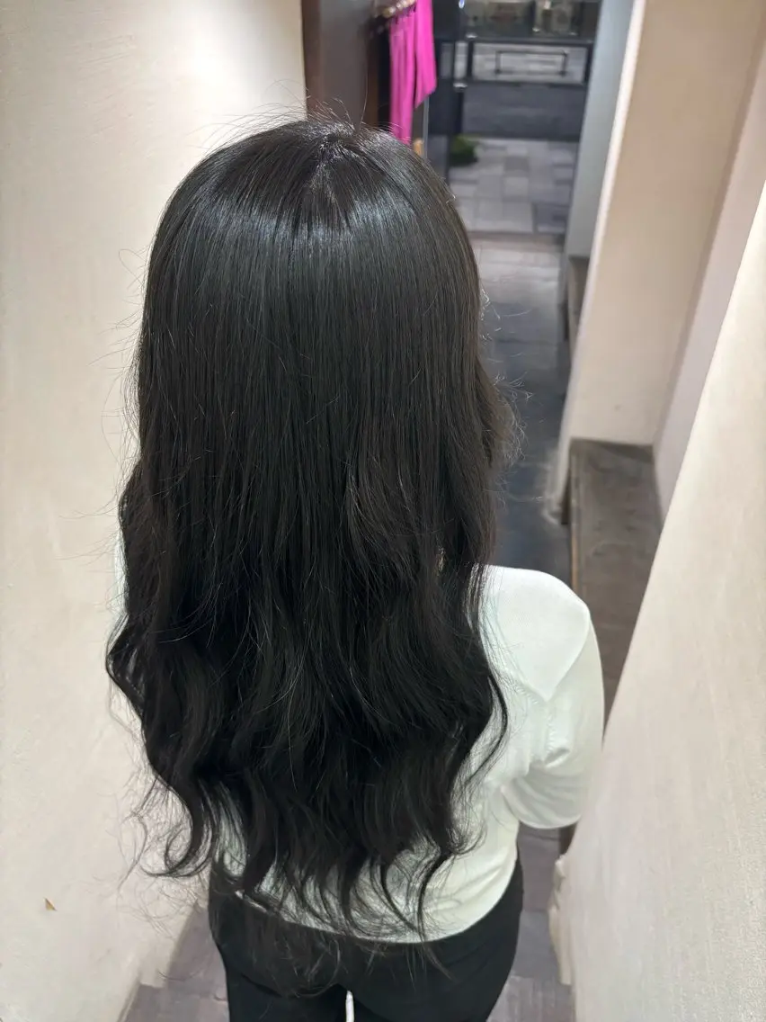 ロング カラー 黒髪 透明感カラー NOA/トレンドヘア "褒められるカラー"のヘアスタイル