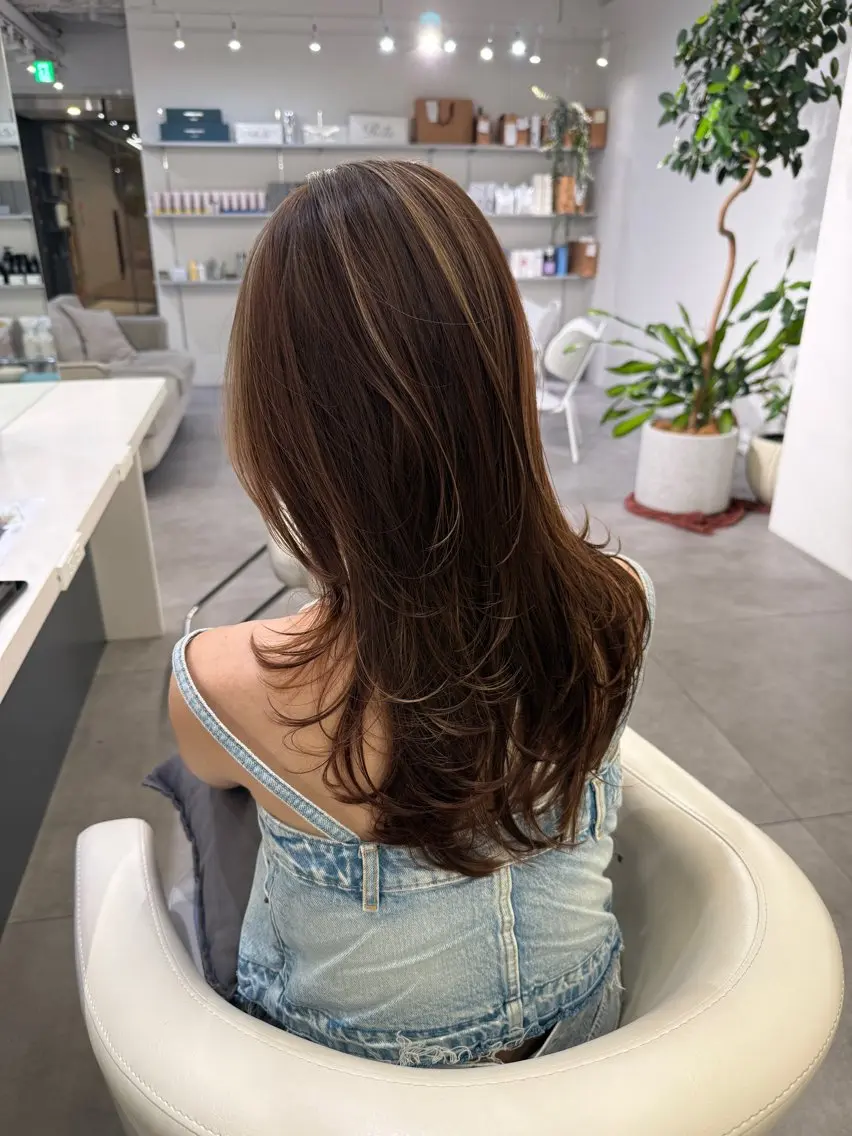 ロング KNOWHOW/思川 阿耶のヘアスタイル