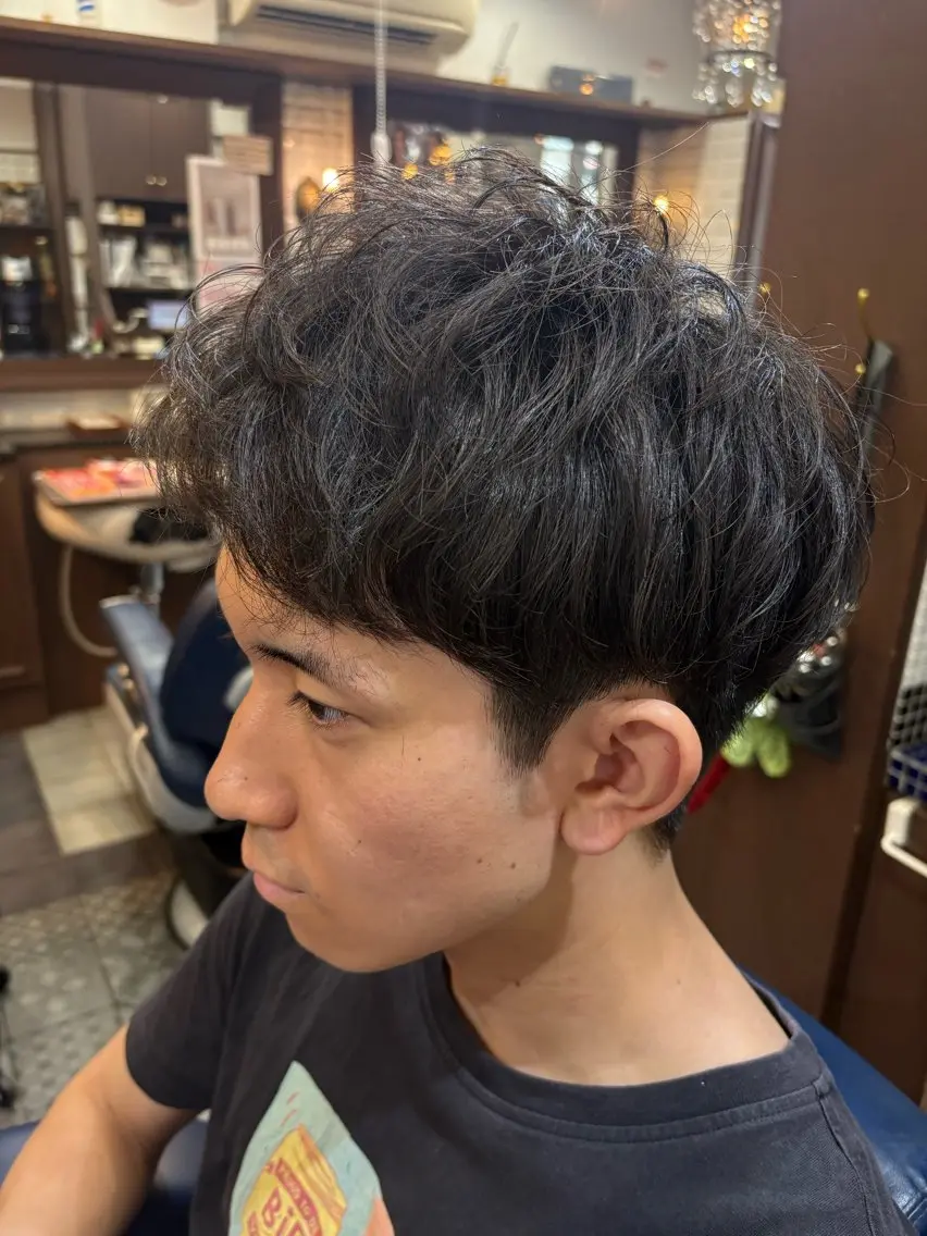 ショート メンズ アップバング メンズパーマ カット パーマ トリートメント ルピナス中田店長 山口大地のヘアスタイル