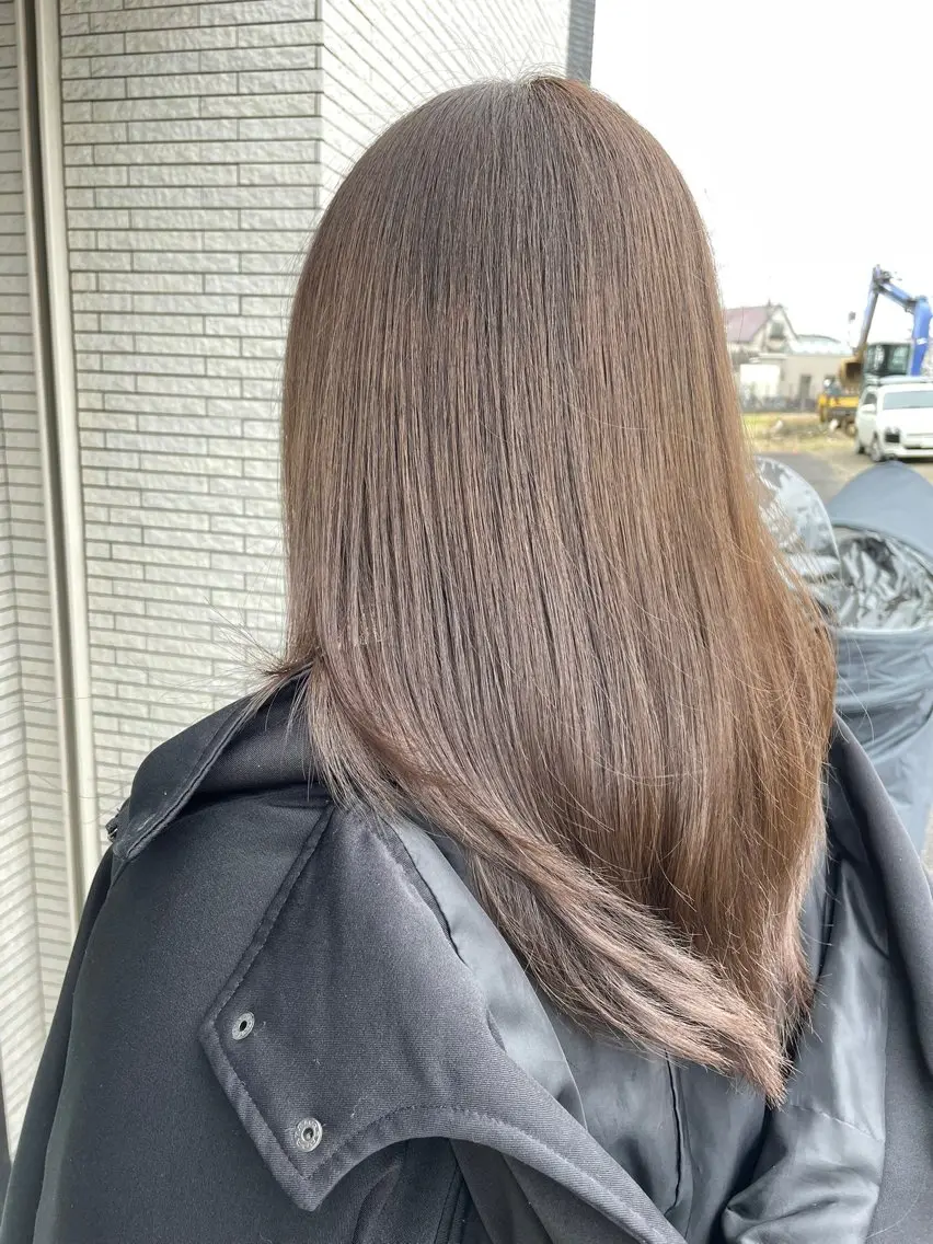 セミロング カラー ヘアカラー トリートメント CoCooN Hiromiのヘアスタイル