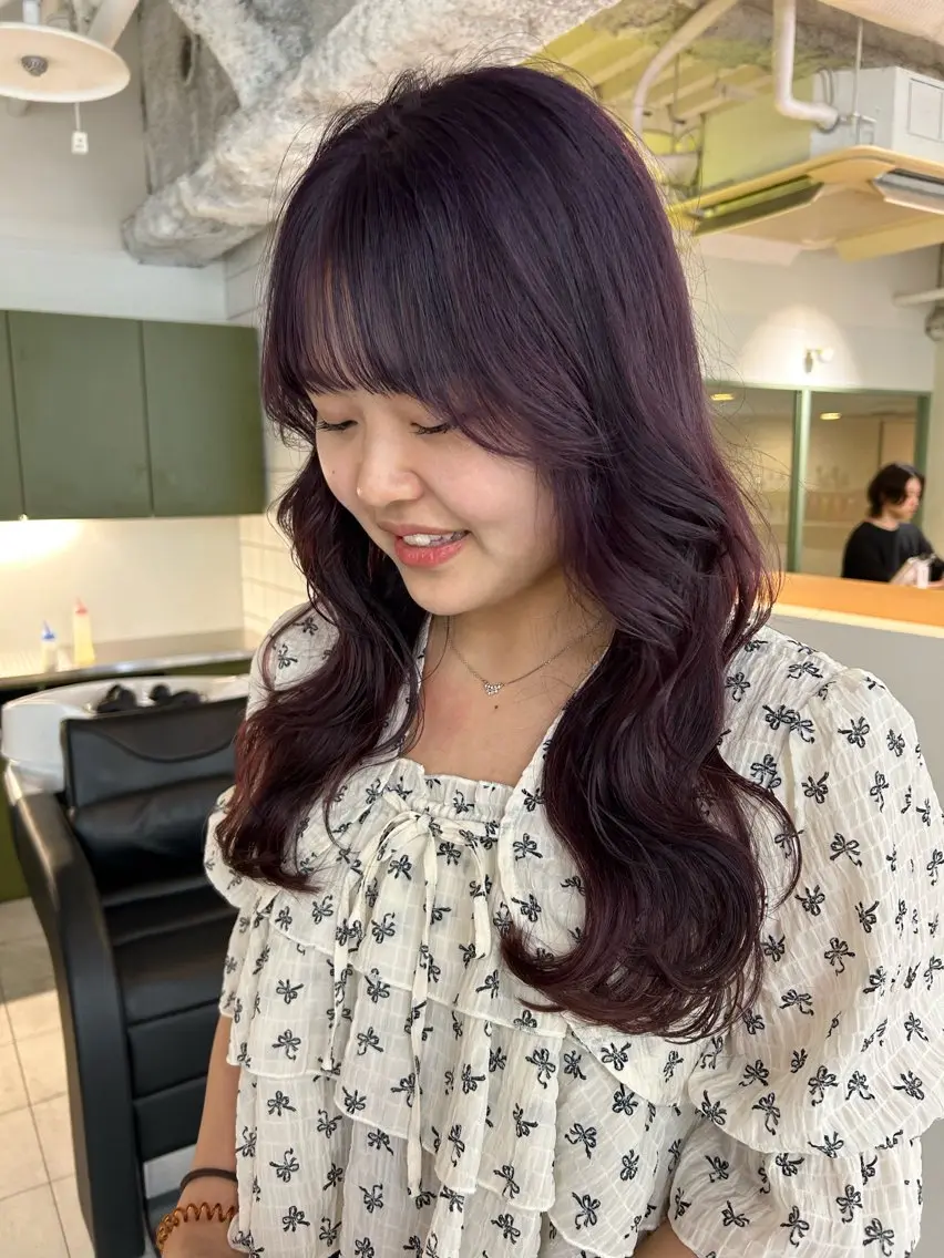 ロング カラー パープルカラー レイヤーカット カット ヘアカラー LUVISM新潟🎀 透明感カラー/ミユのヘアスタイル