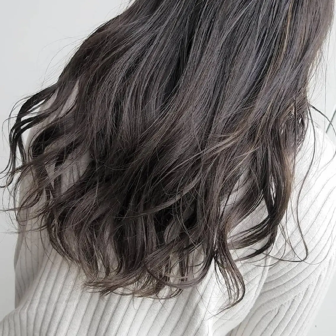 セミロング カラー ヘアアレンジ ネイル パーマ iplus　眉毛と まつげパーマ専門店のマツエク・マツパデザイン