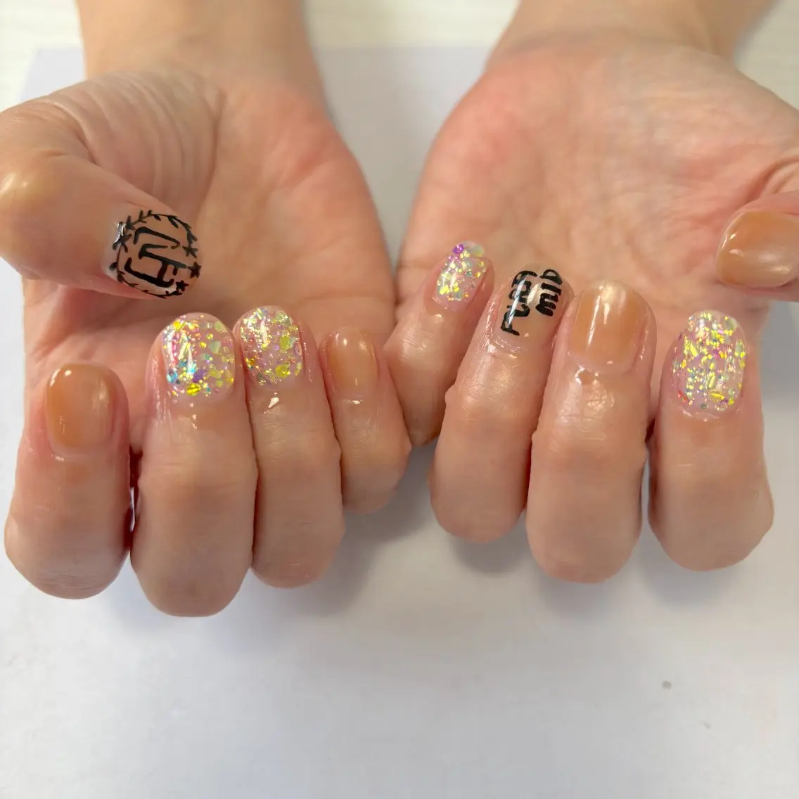 ネイル フットネイル キラキラネイル マグネットネイル ハンドネイル Nail Salon noiのネイルデザイン