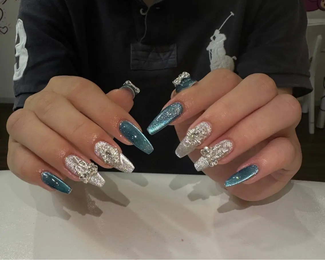 ネイル マグネットネイル ハンドネイル Miami Nailのネイルデザイン