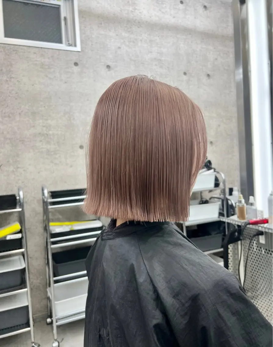 ショート ボブ アンナ🦋海外ヘア バレイヤージュのヘアスタイル