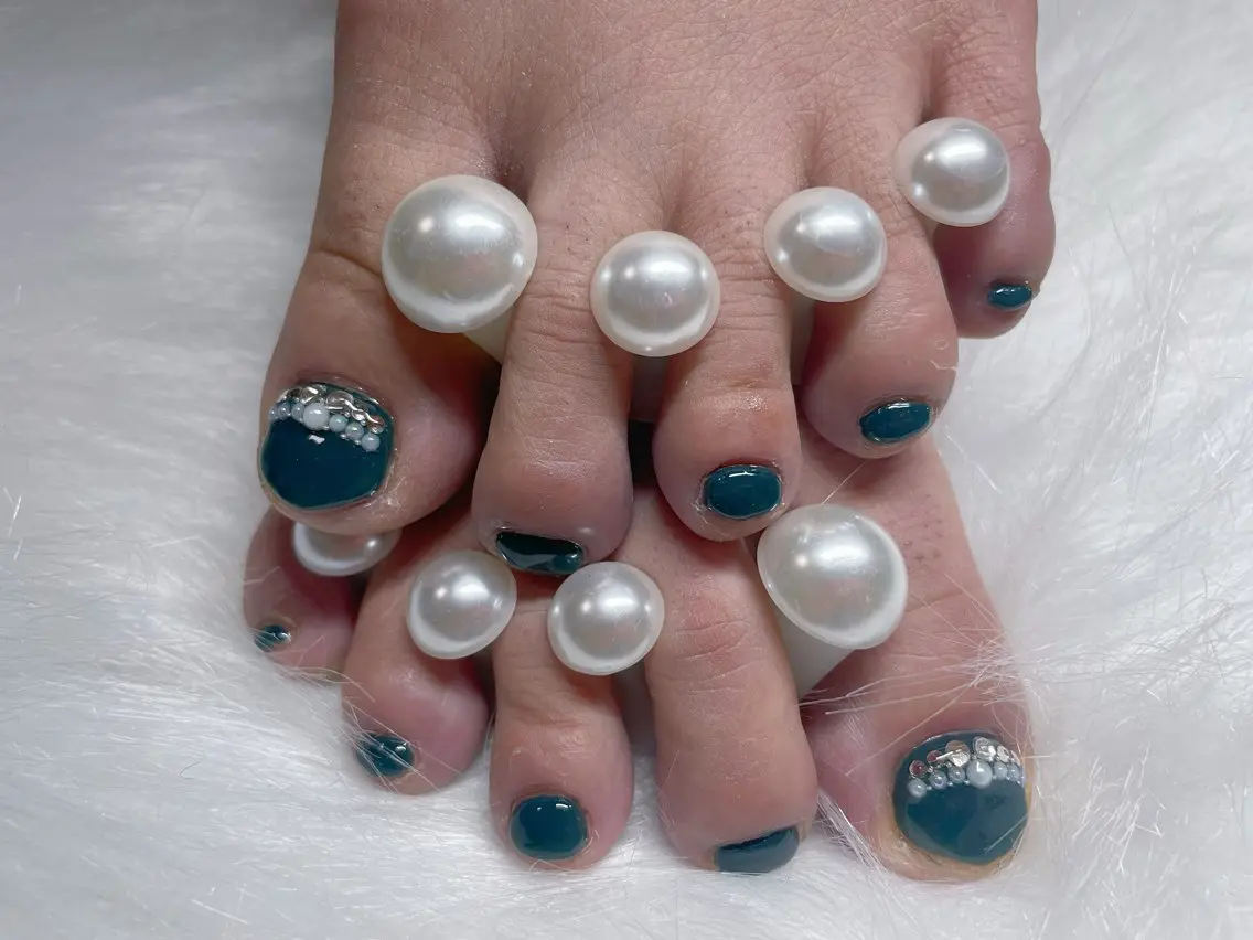 ネイル ストーンネイル フットネイル エン Nail salonのネイルデザイン