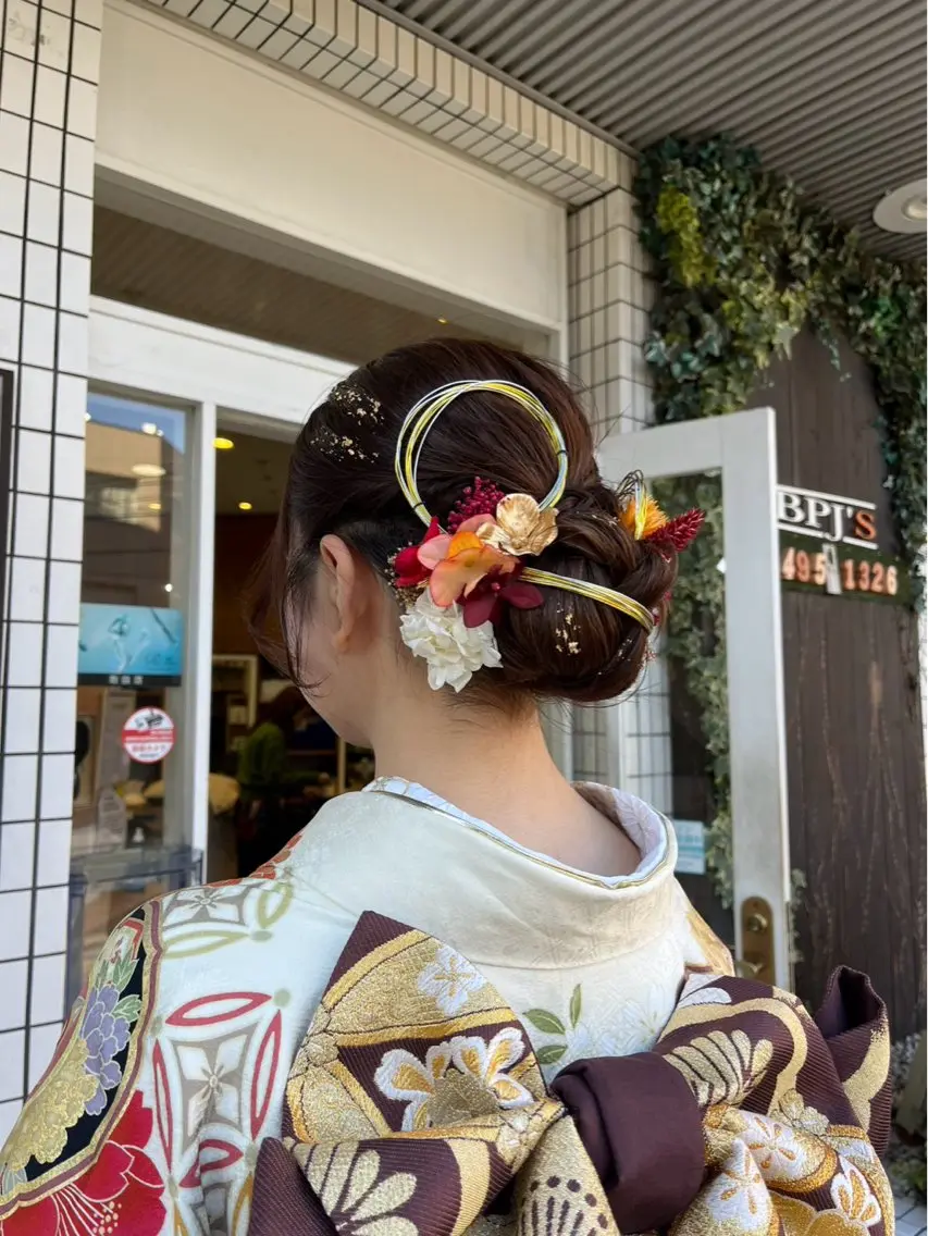 ヘアアレンジ ヘアセット red neo あいりのマツエク・マツパデザイン