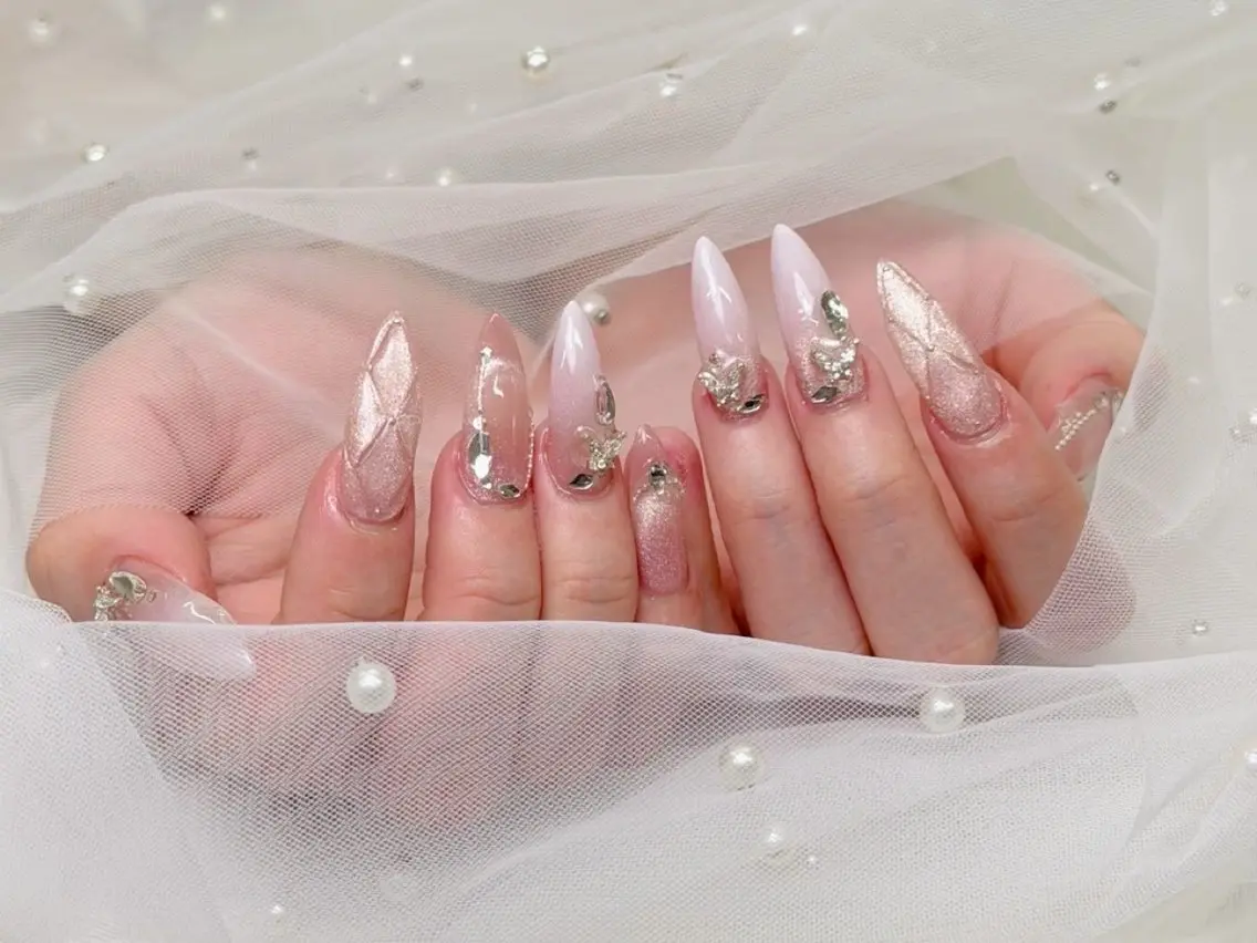 ネイル lucky nail 歌舞伎町のネイルデザイン
