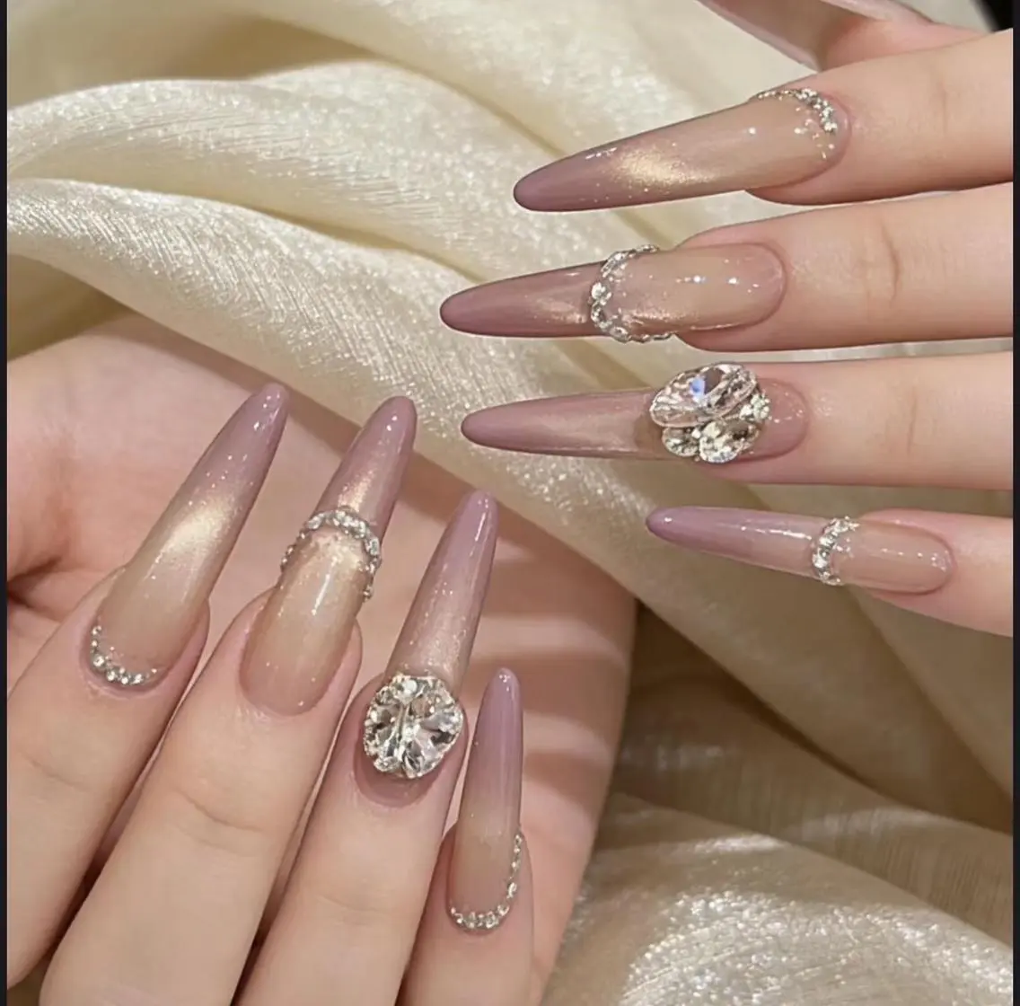 ネイル ハンドネイル Pure&Rich Nailのネイルデザイン