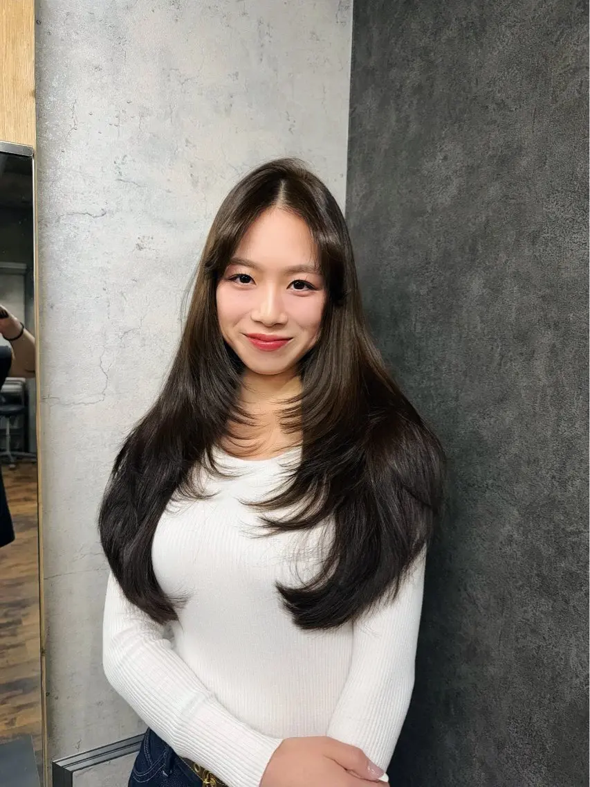 ロング カラー ヘアアレンジ レイヤー/顔周り 韓国ヘア森田和貴のヘアスタイル