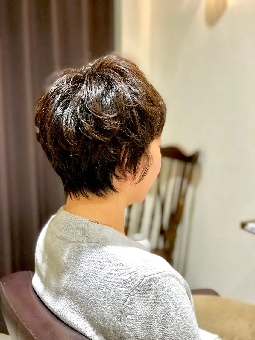 骨格補正カット+ケアパーマ+残臭除去の写真