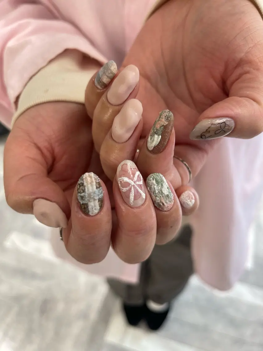 ネイル ユナ🌙 nailのネイルデザイン