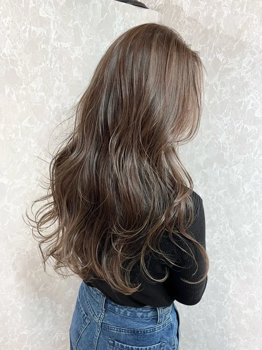 ロング カラー 池田 真衣のヘアスタイル