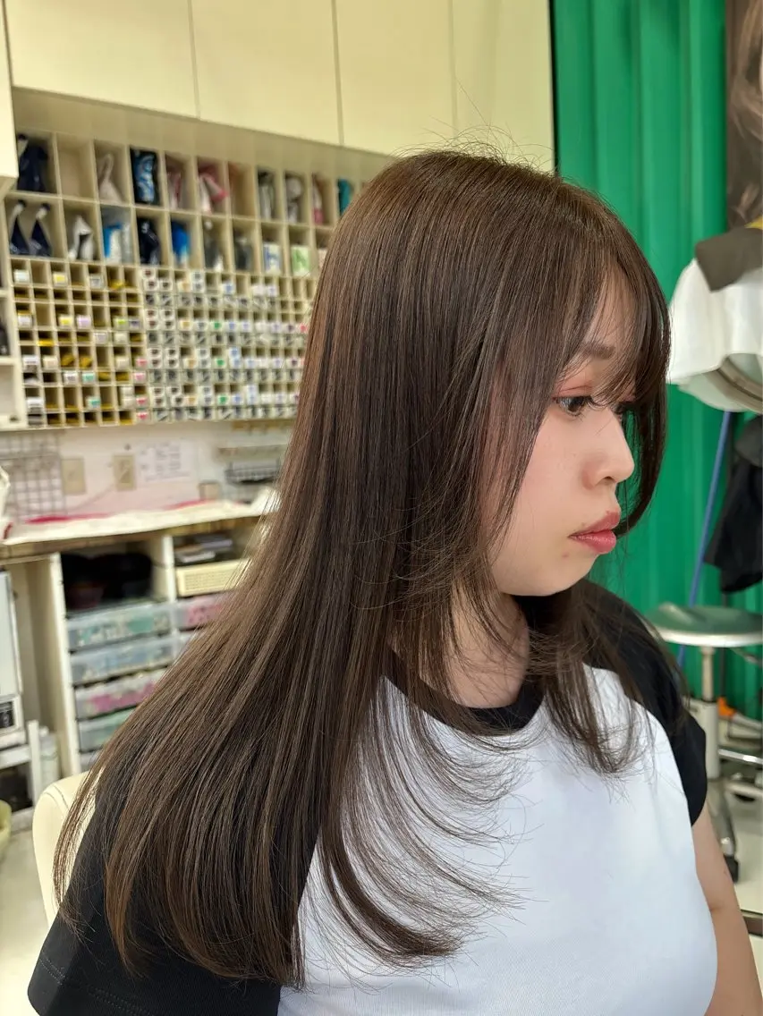 ロング レイヤーカット カット 立福 杏夏のヘアスタイル