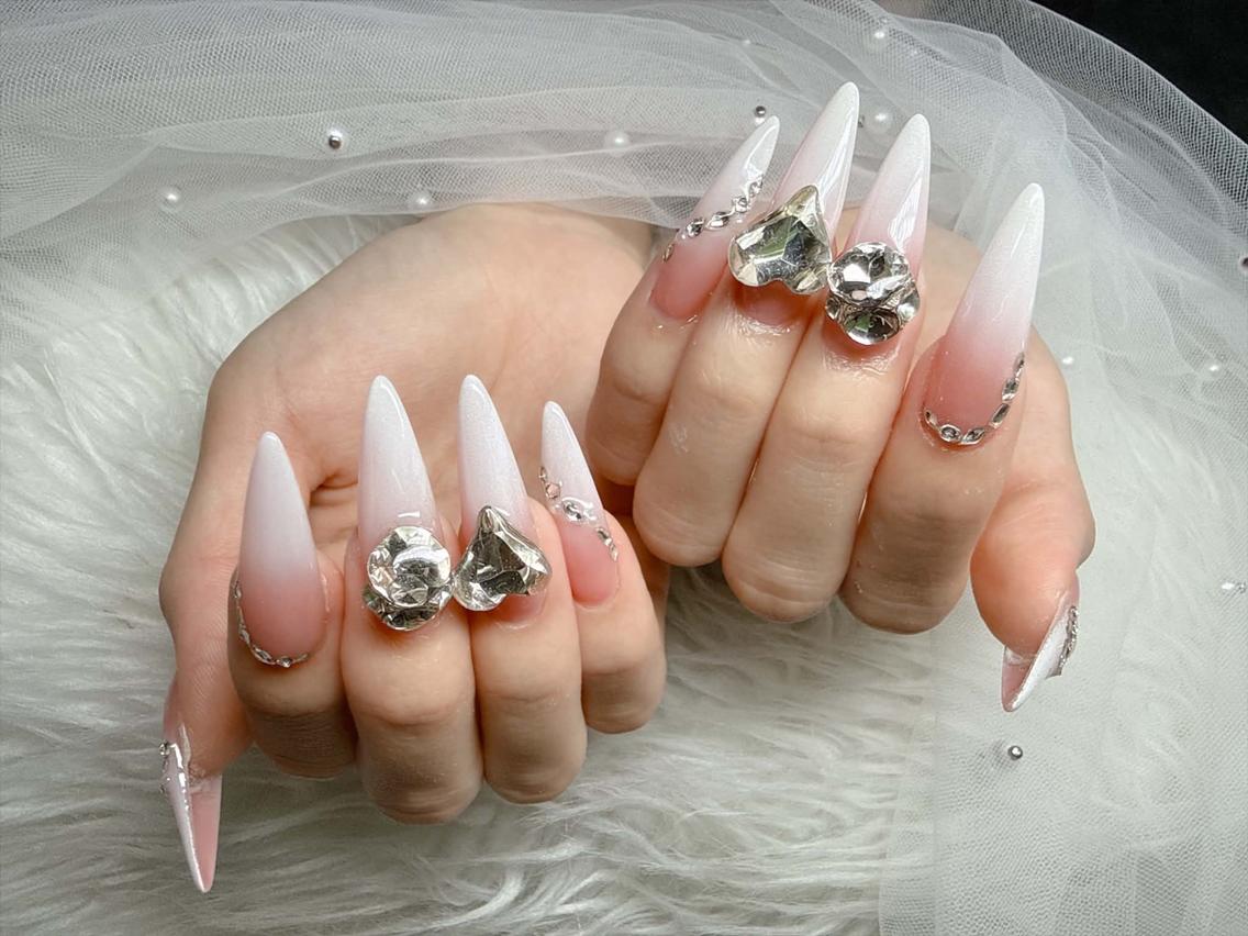 ネイル フレンチネイル ジェルネイル ハロウィン 韓国ネイル マグネットネイル ハンドネイル neco H.babynailのネイルデザイン
