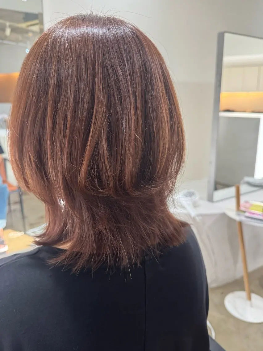 ミディアム レイヤーカット カット カナ-YUCCA- モデル様募集中のヘアスタイル
