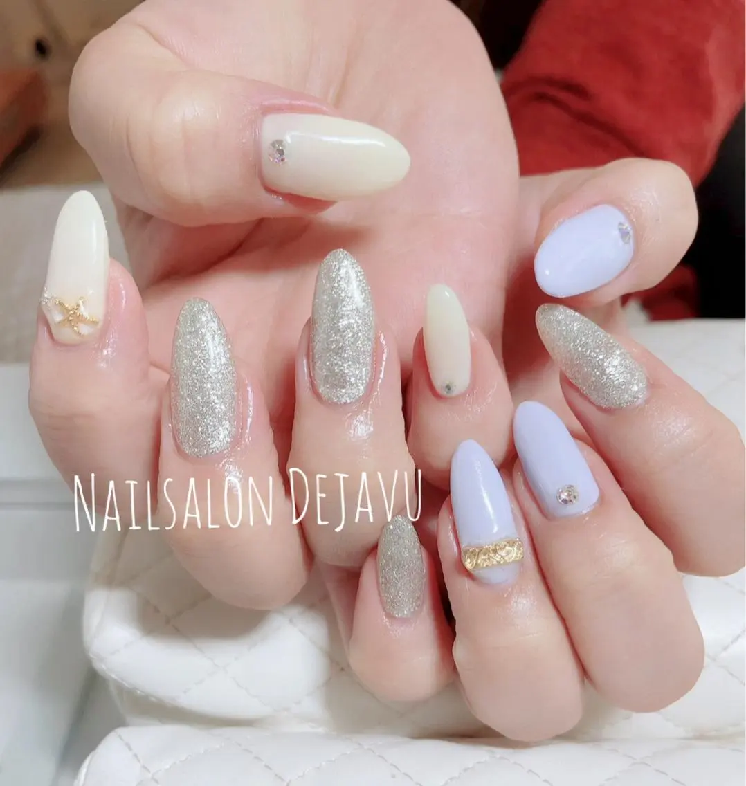 ネイル アートネイル ゴールド ラメ(グリッター) ロングネイル パステルネイル Nail salon Dejavu 🌿のネイルデザイン