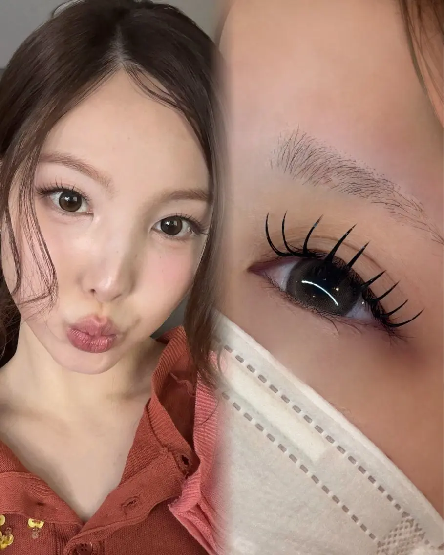・W フラットラッシュ100束 🌺の写真