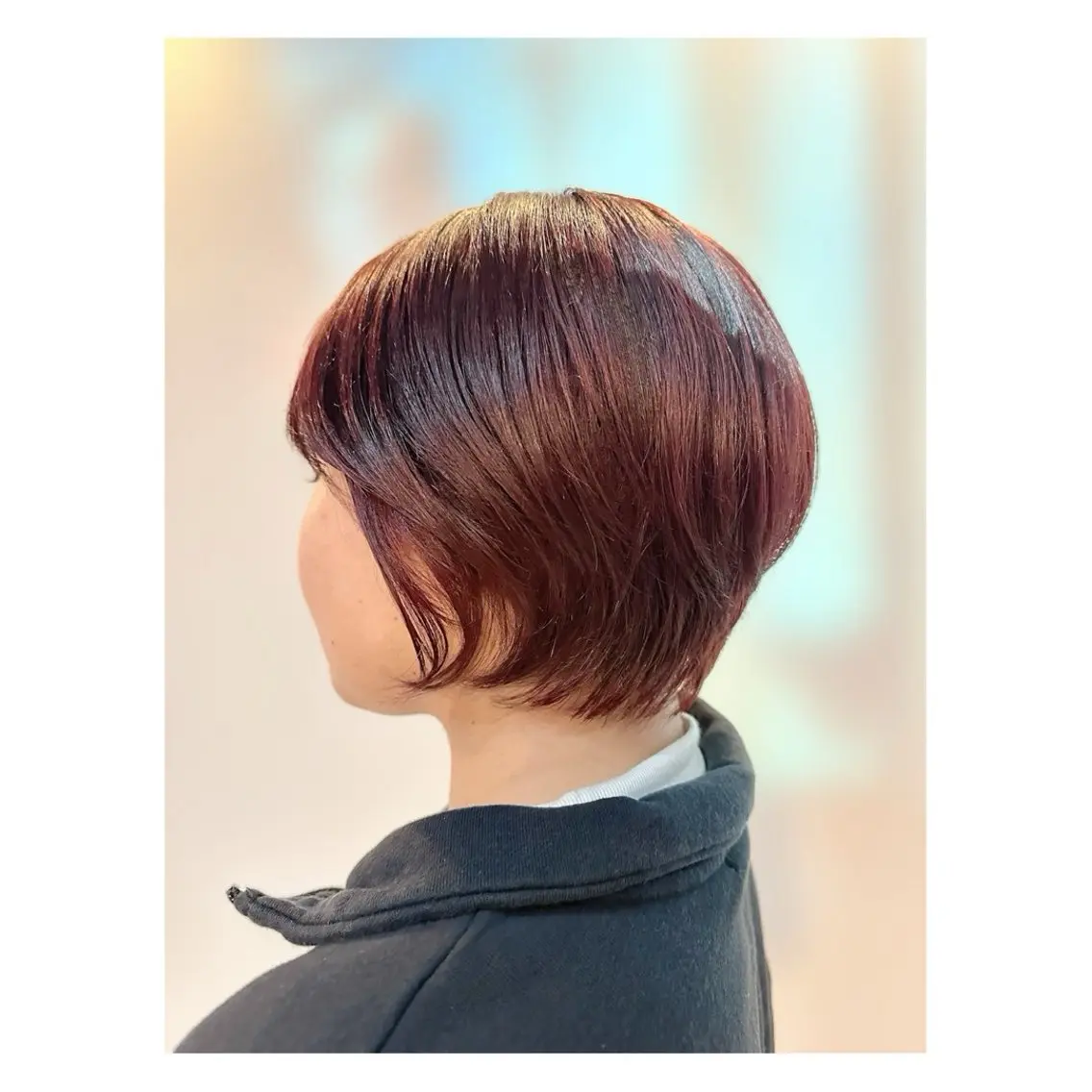 ショート カラー 中野 誠子のヘアスタイル
