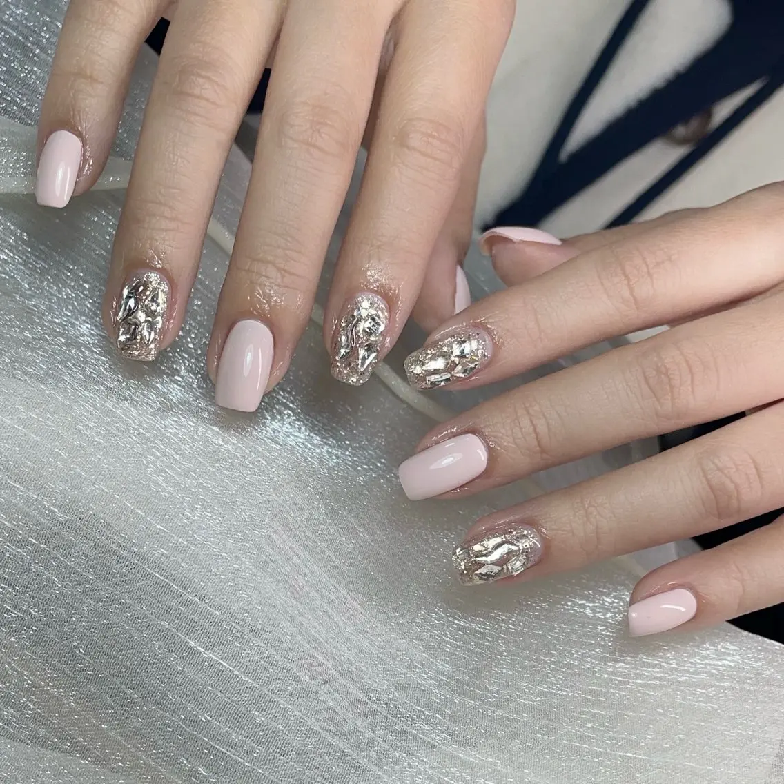 ネイル 持ち込み ワンホンネイル VV  Nail salonのネイルデザイン