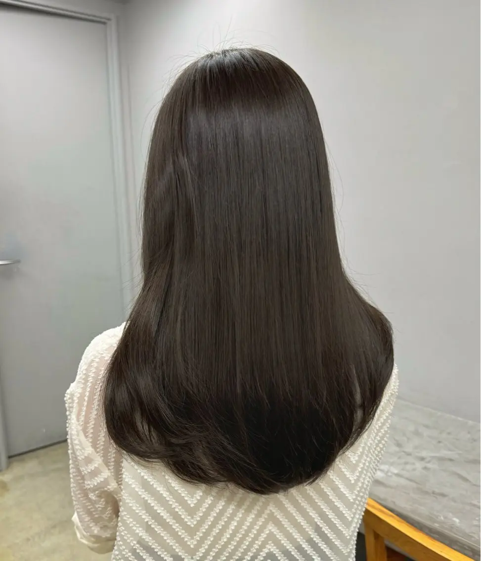 カラー グレージュ オリーブグレージュ オリーブグレー ヘアカラー トリートメント 透明感カラー ベージュ/mainaのヘアスタイル