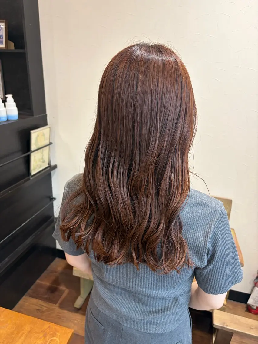 ロング 艶髪/透明感カラー 下山 萌華のヘアスタイル