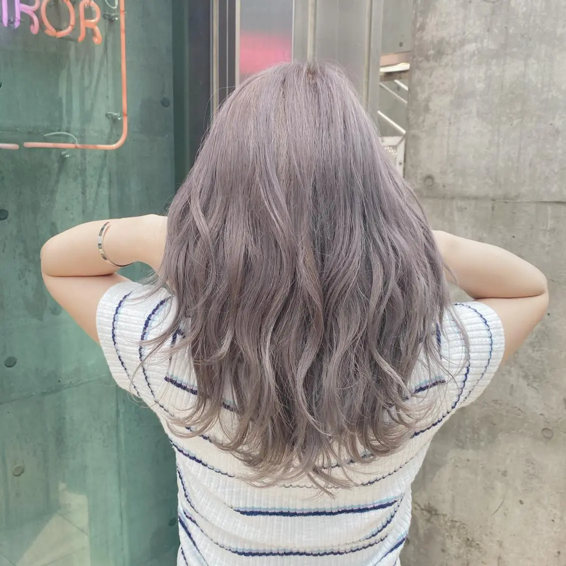 ミディアム 🤍ムラ修正ブリーチ 🤍原宿/YUUのヘアスタイル