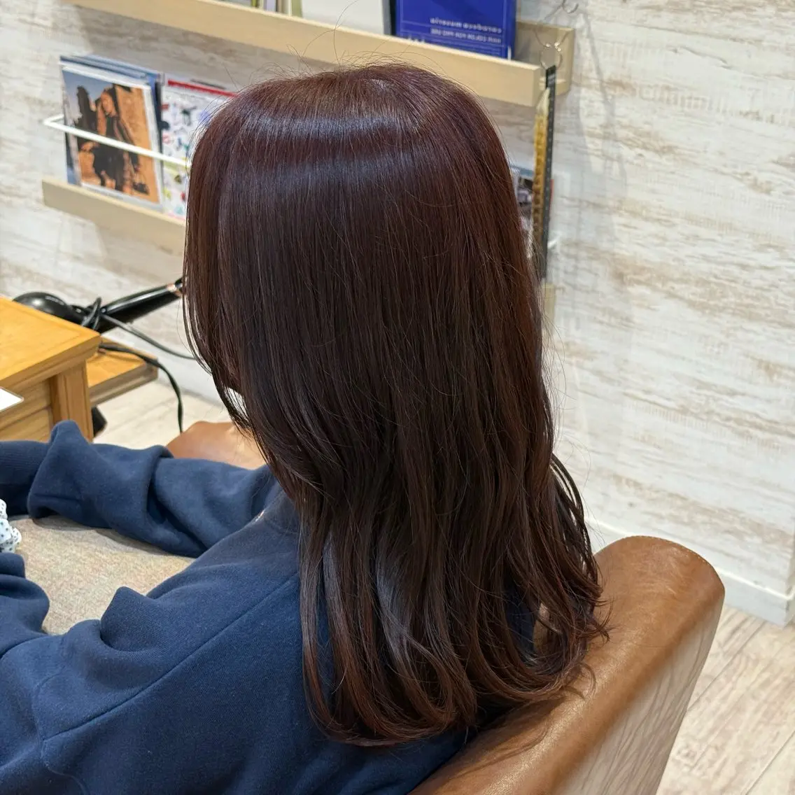 ロング カラー カシス 加藤 美佳のヘアスタイル