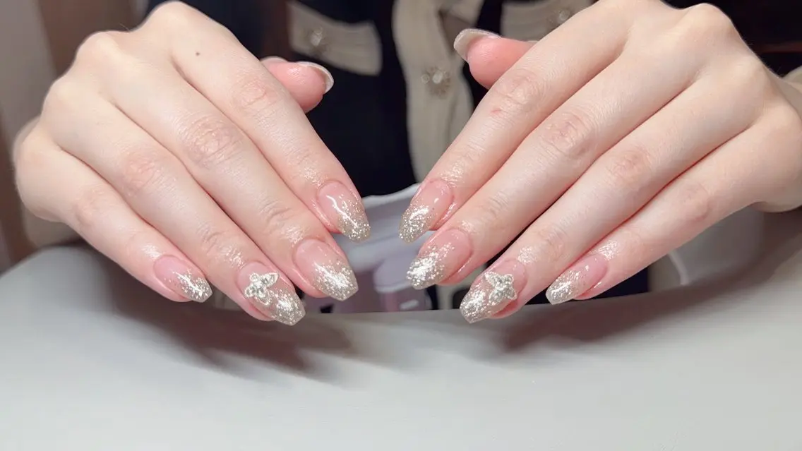 ネイル KIRA LILYのネイルデザイン