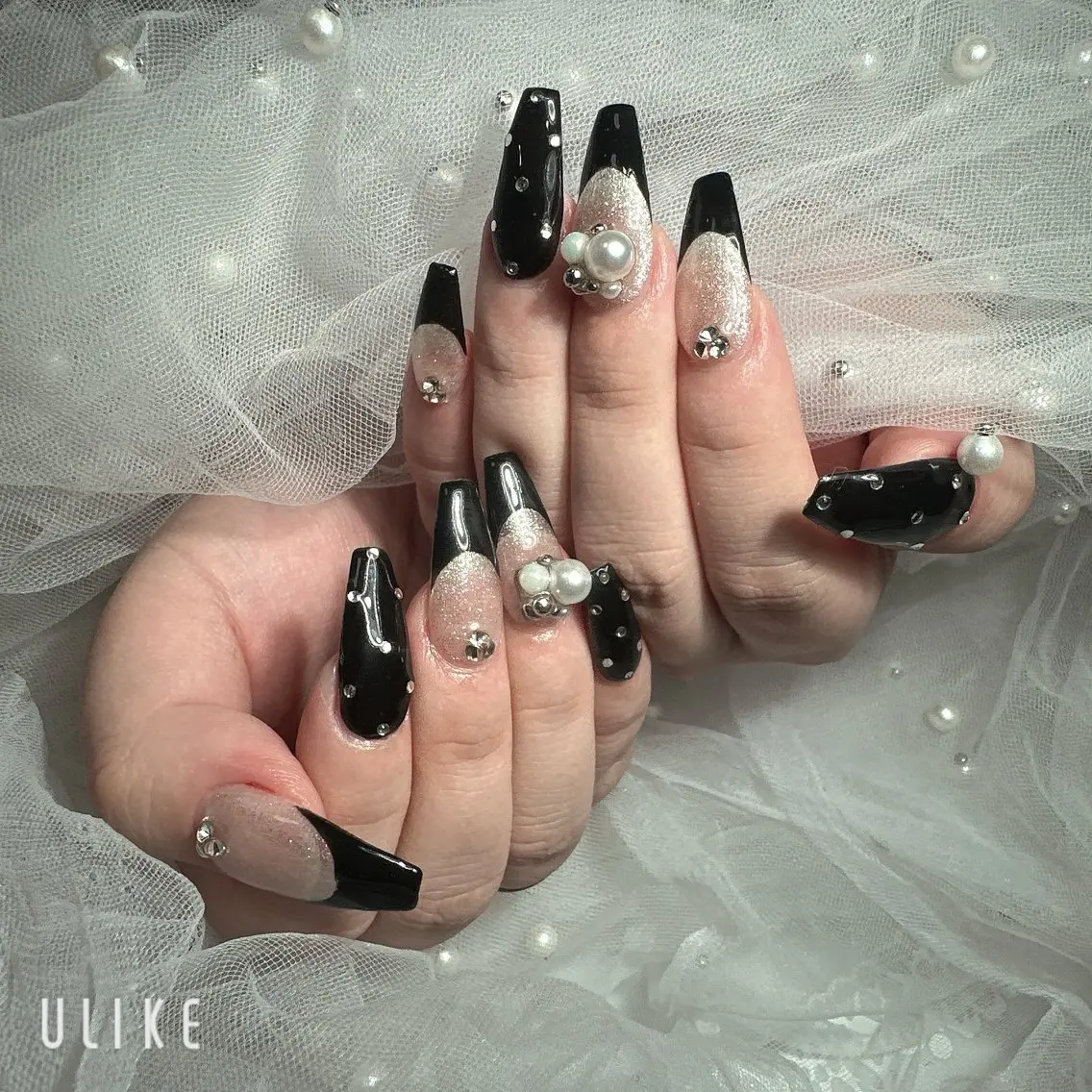 ネイル フレンチネイル Queen nailのネイルデザイン