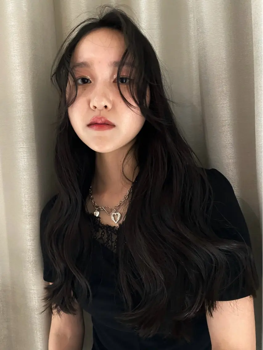ロング ヘアカラー トリートメント 🤍透明感・上品艶 カラー│フウカのヘアスタイル