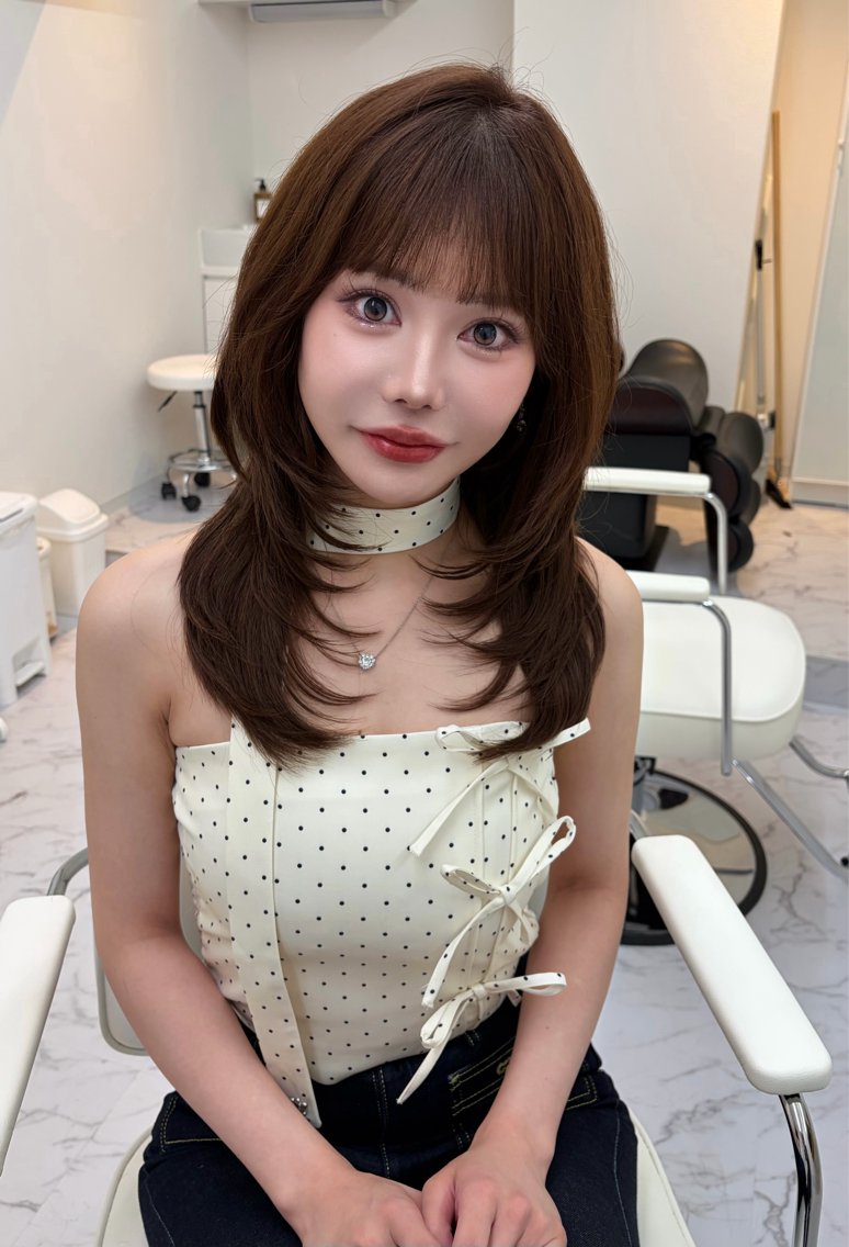 セミロング カラー グレージュ 韓国風ヘア レイヤーカット ワンホンヘア カット ヘアカラー トリートメント 韓国ヘア/レイヤー Lily Wongのヘアスタイル