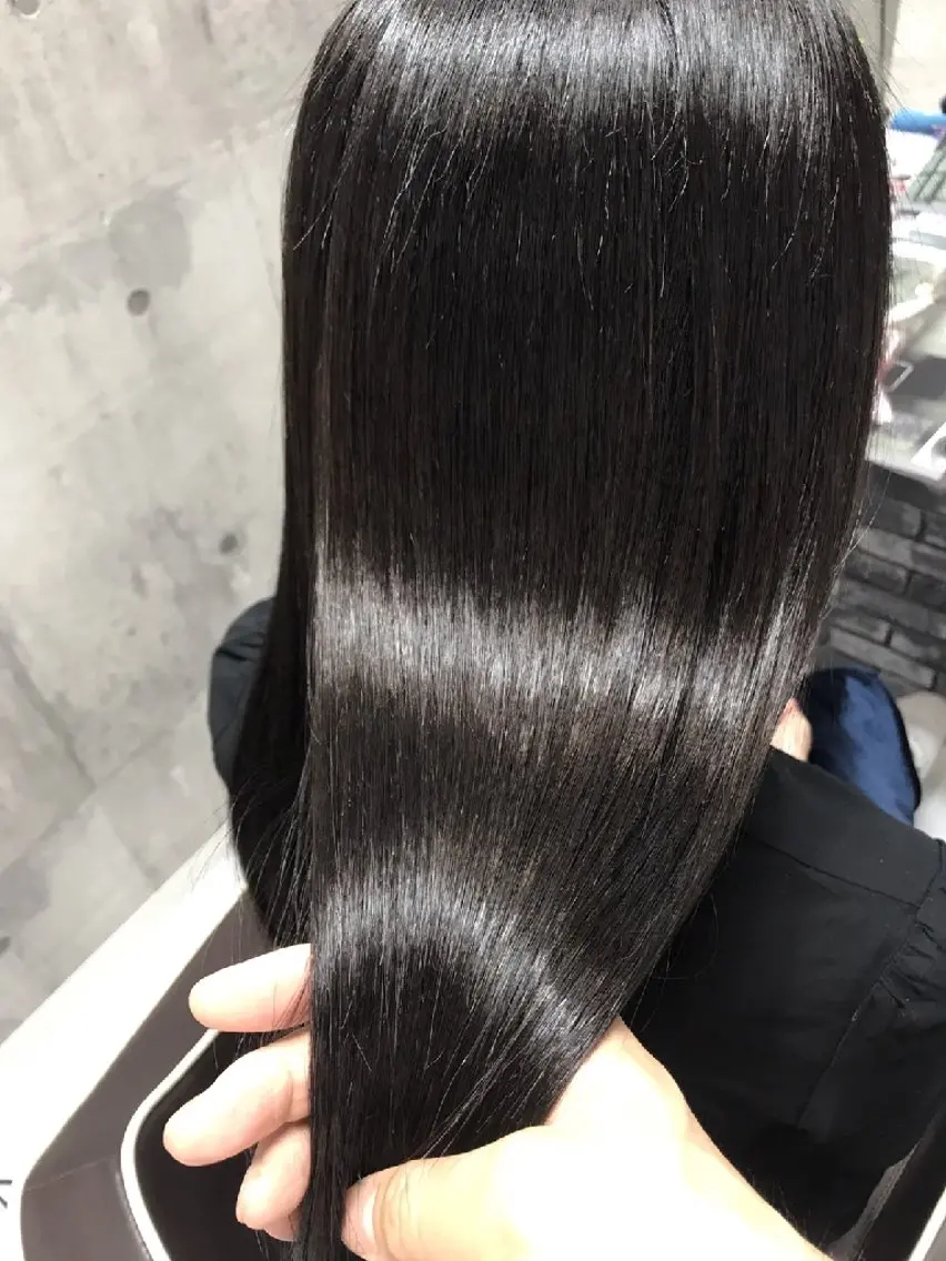 セミロング 縮毛矯正 トリートメント fee 草加 【髪質改善】のヘアスタイル