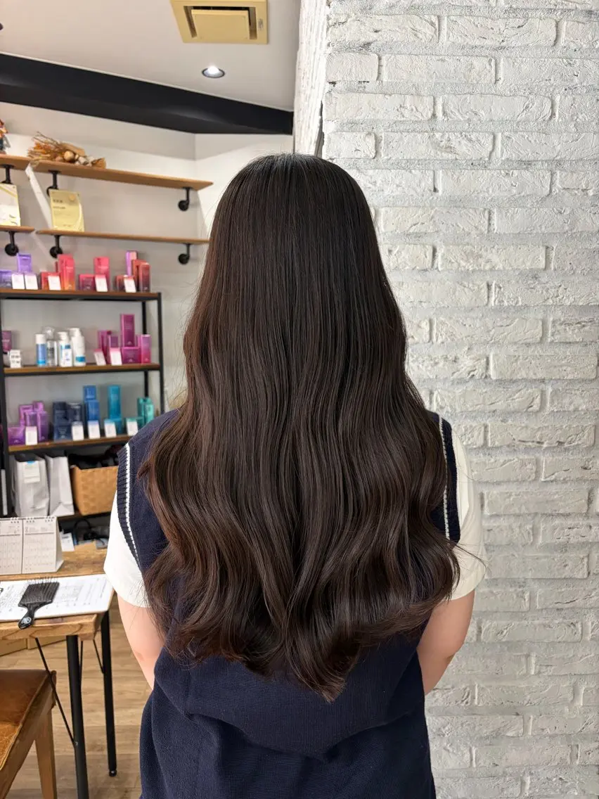 ロング 夢 菜のヘアスタイル