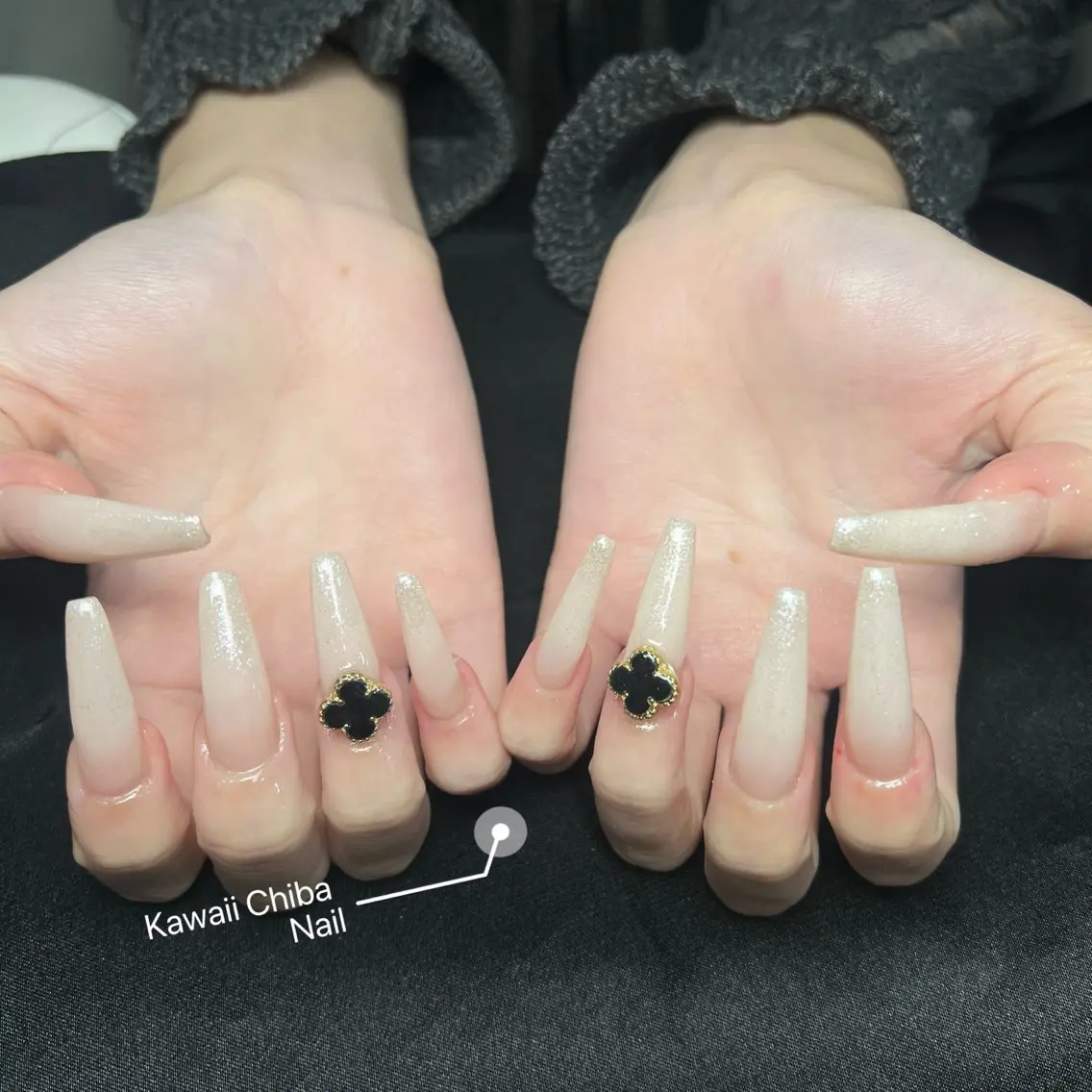 (ラメ)グラデーションネイルの写真