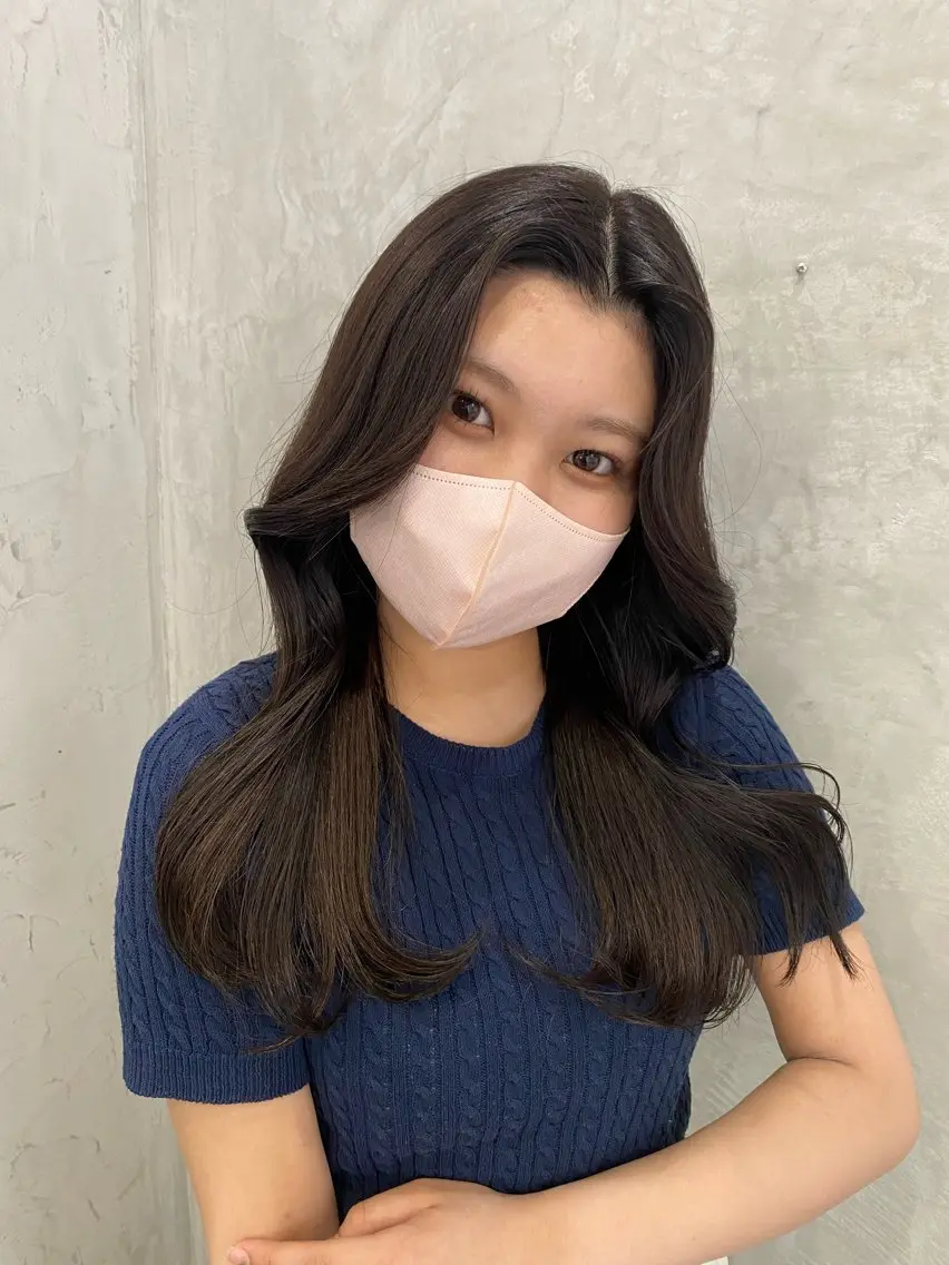 セミロング カラー 韓国風ヘア 佐伯 鼓乃美のヘアスタイル