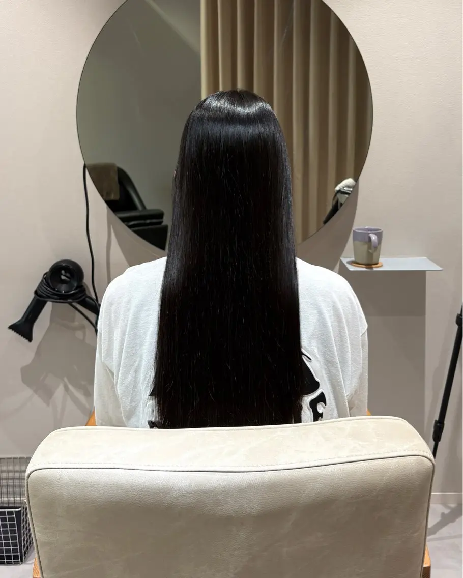 ロング 縮毛矯正 井山 葵のヘアスタイル