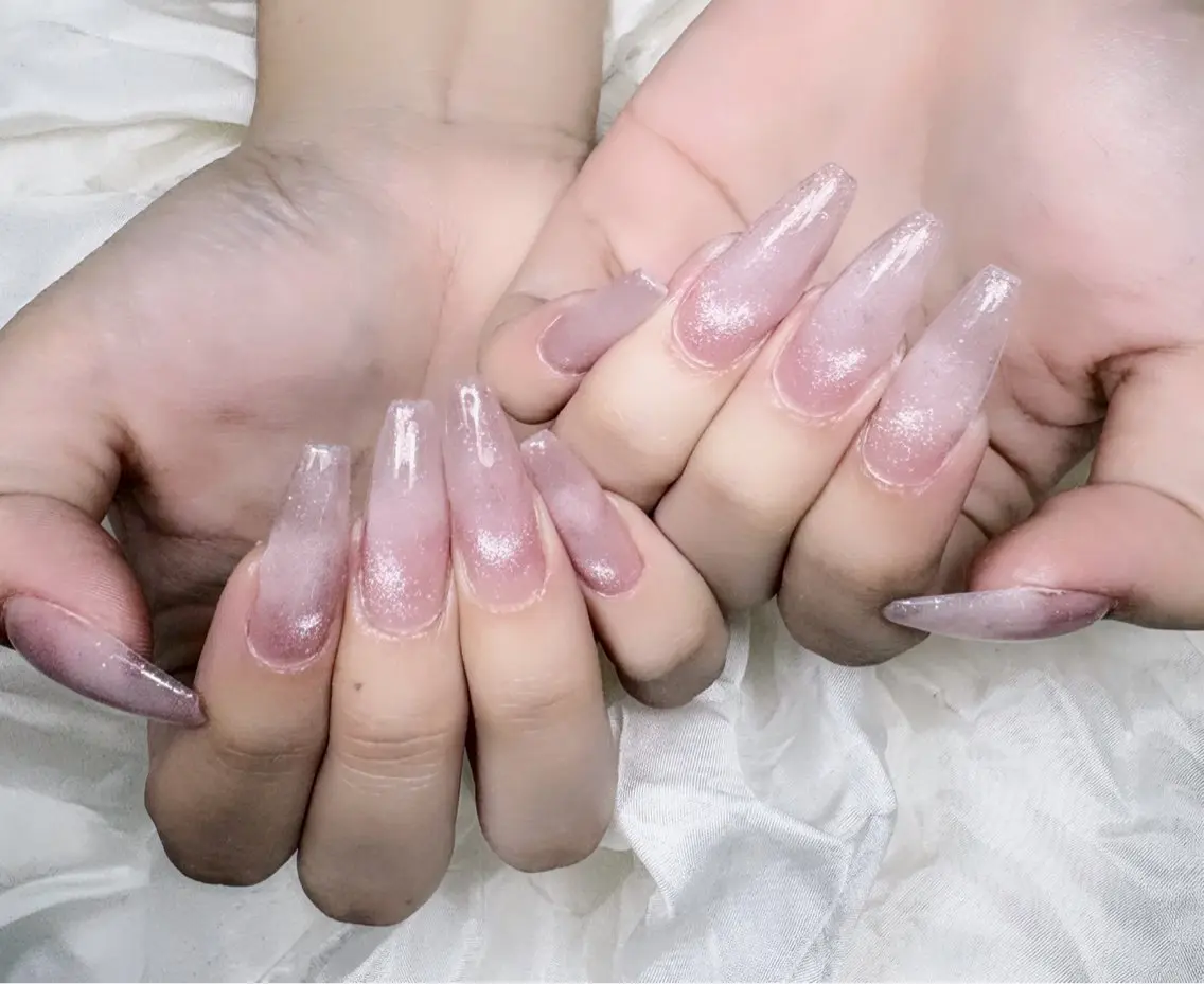 ネイル オーロラネイル ブルー チークネイル 長さ出し フットネイル ハンドネイル Kaki ちゃんのネイルデザイン