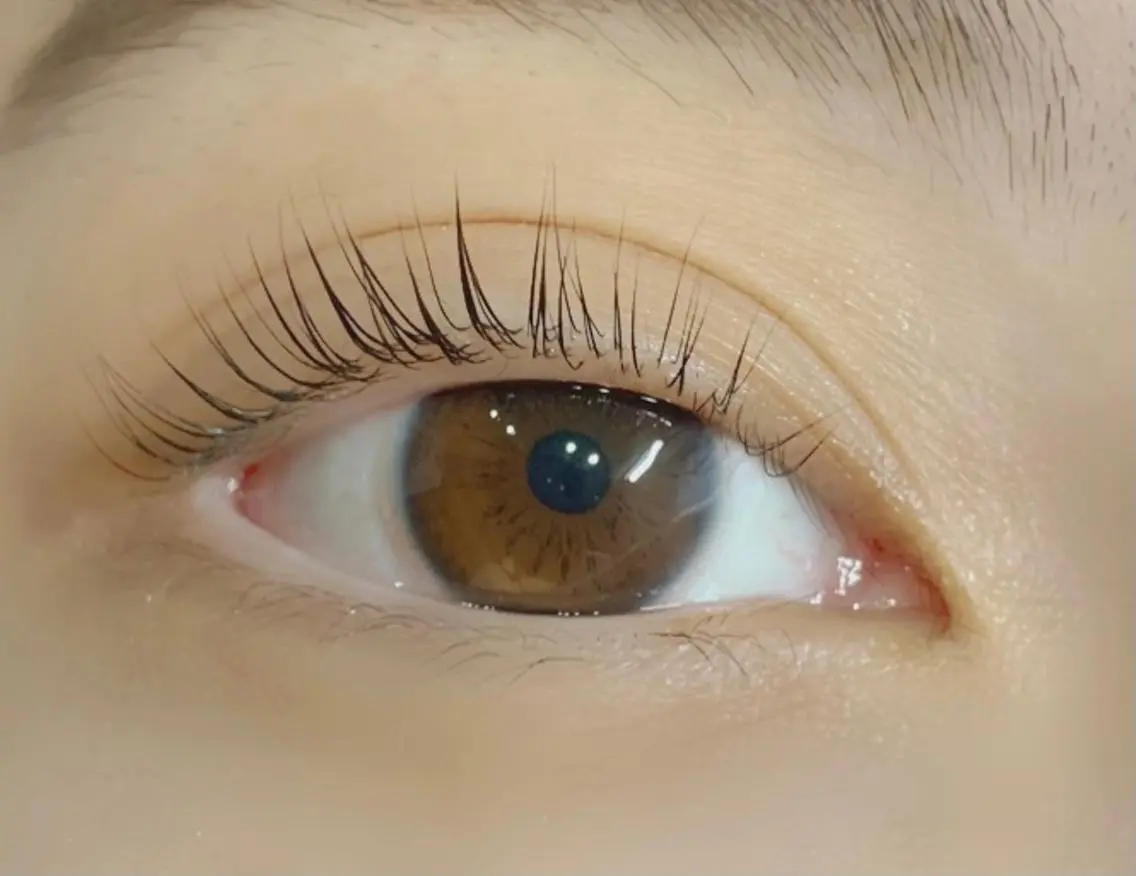 マツエク・マツパ パリジェンヌラッシュリフト shine on 鈴木さえこのマツエク・マツパデザイン