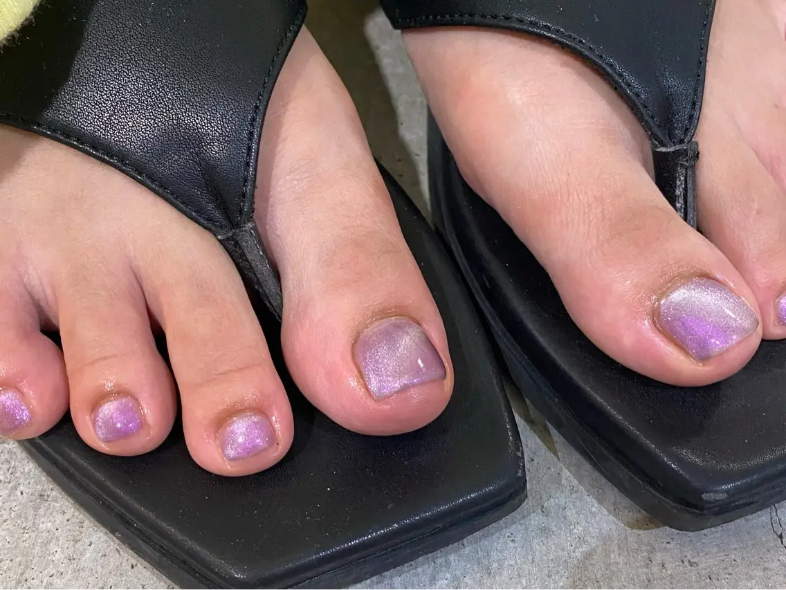 ネイル マグネットネイル フットネイル nailstudio MØD.のネイルデザイン
