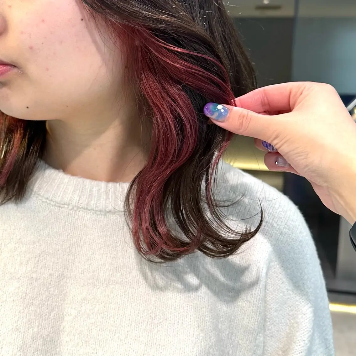 セミロング カラー ブリーチ ケアブリーチ イヤリングカラー ピンクカラー レッドカラー ブリーチ/ハイトーン 艶カラー/ユリナのヘアスタイル