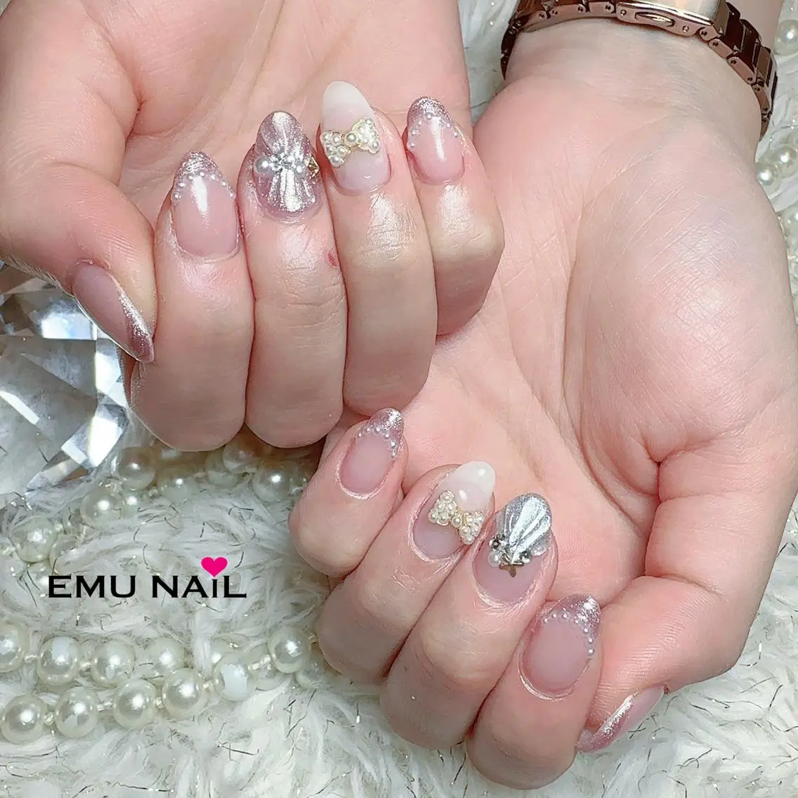 ネイル アートネイル ストーンネイル EMU NAILのネイルデザイン