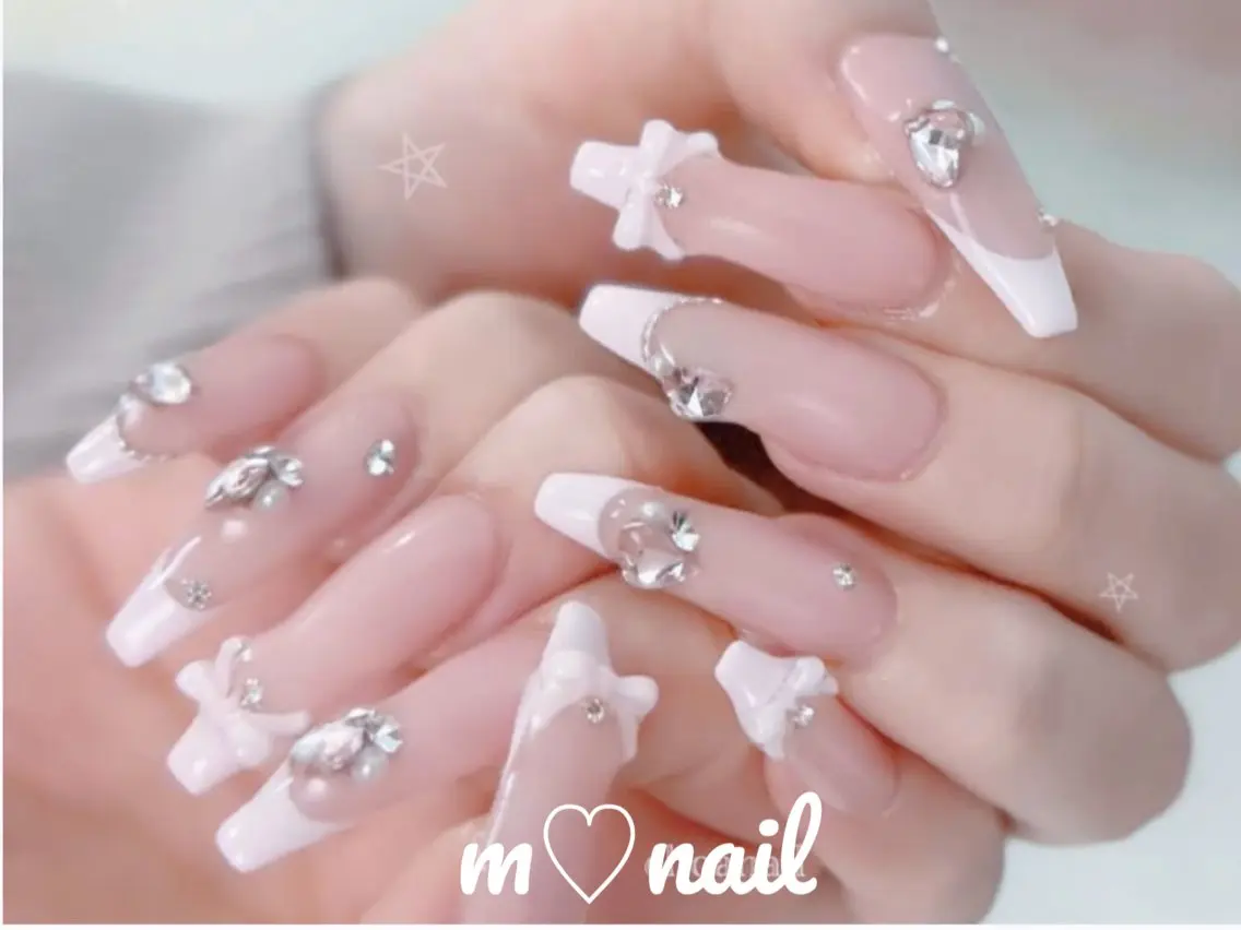 ネイル 長さ出し フレンチネイル ネイルチップ 🦋✨ MARIKO✨🦋のネイルデザイン