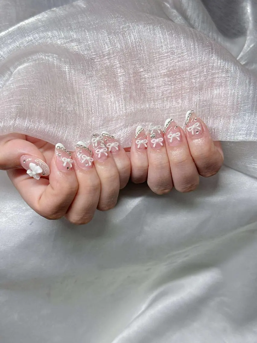 ネイル 長さ出し グラデーション 卒業式 キラキラネイル マグネットネイル ハンドネイル Lee Nailsのネイルデザイン