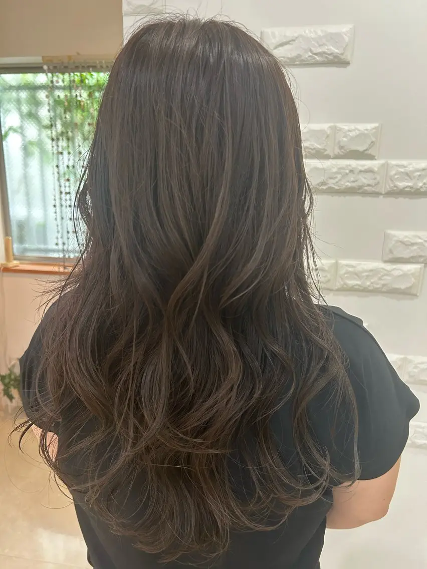 ロング ロングレイヤー レイヤーカット ロング 佐藤 帆春のヘアスタイル