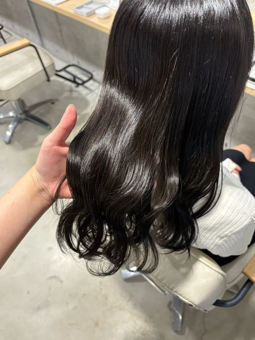 ロング ヘアカラー さくらこ/オリーブ カラー/カラーモデルのヘアスタイル