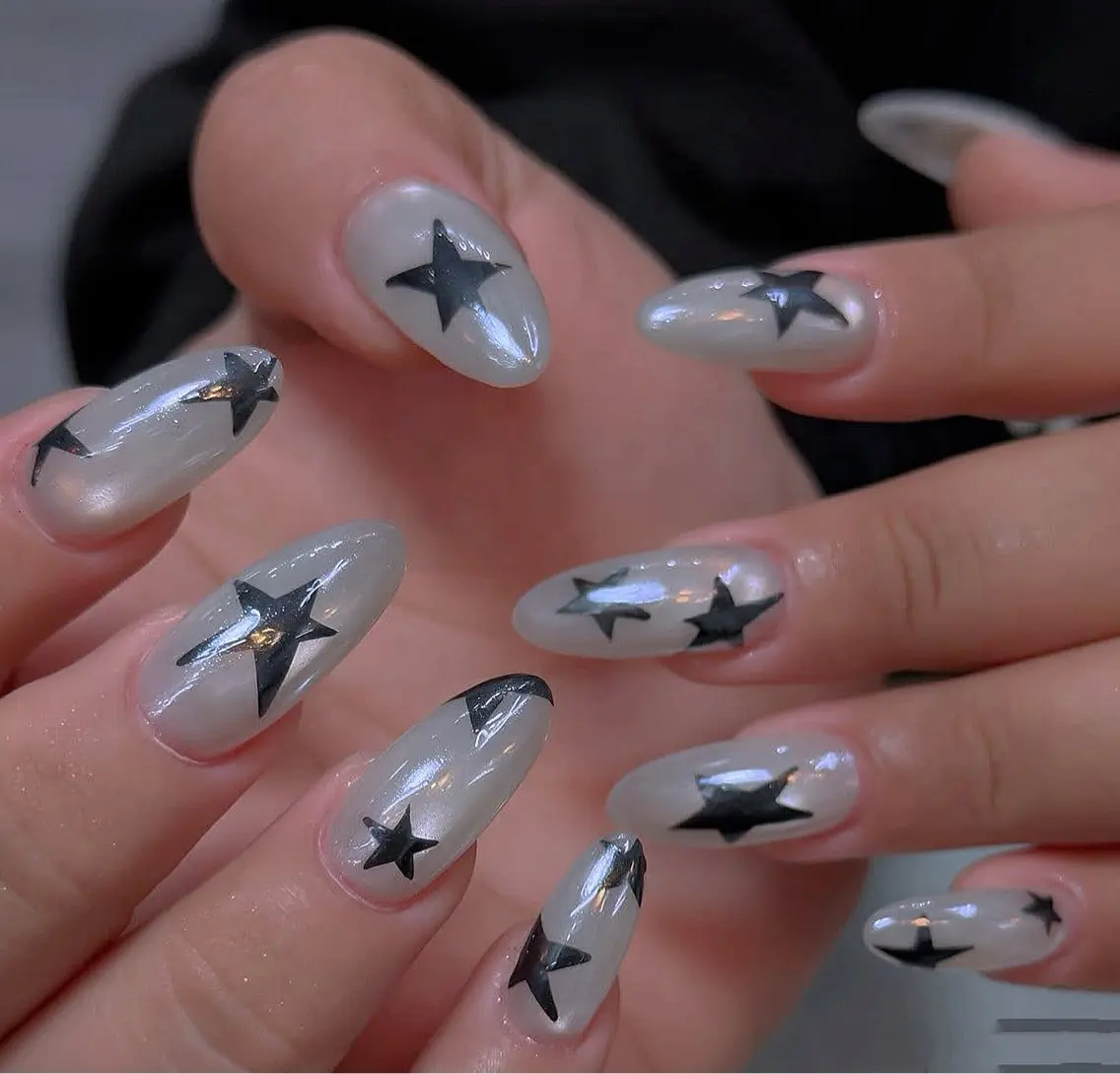 ネイル HIN NAILのネイルデザイン