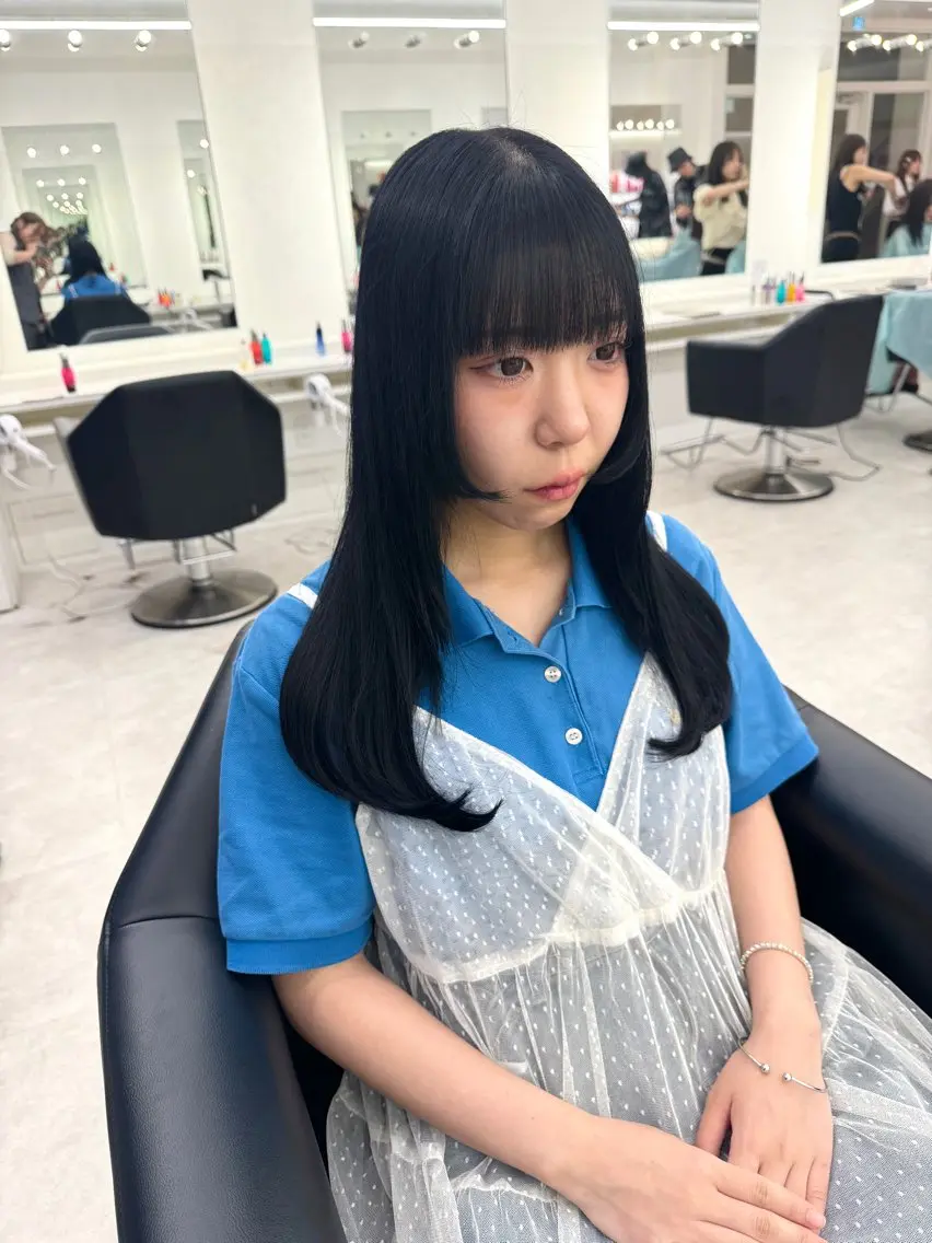 ロング カラー NANO／ ブリーチ×レイヤーのヘアスタイル