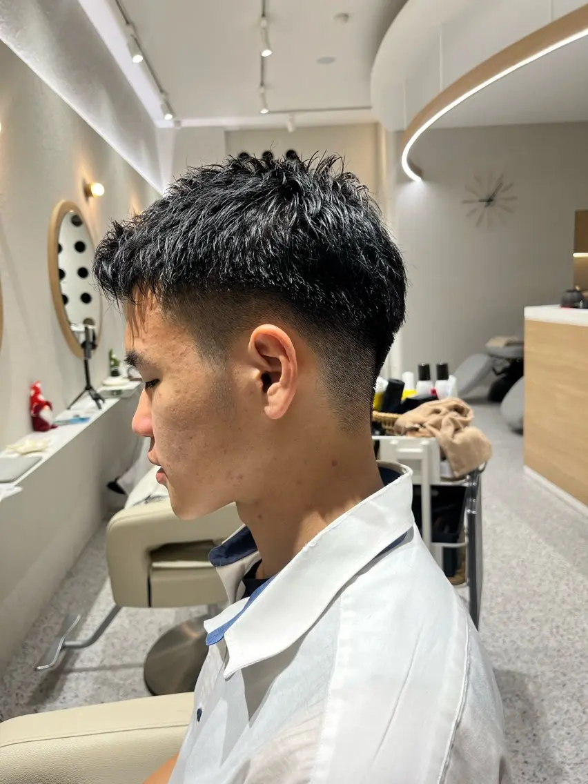 メンズ 白髪ぼかしマイスター 🫧shuri🫧のヘアスタイル